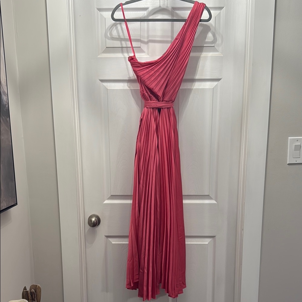 Elegant Pink One-Shoulder Dress